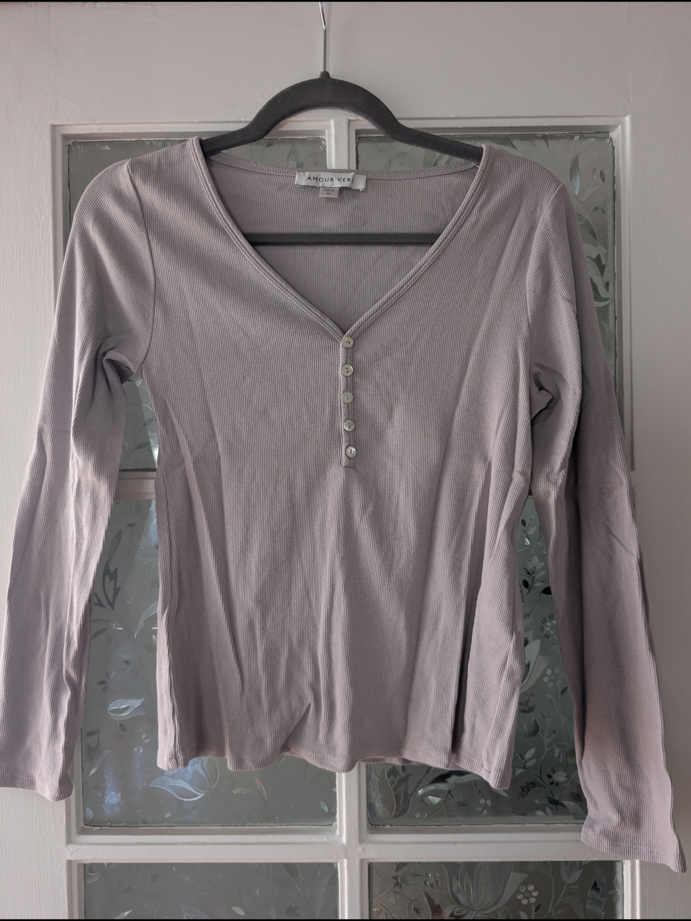 Amour Vert Women's Long Sleeve Button Henley Top - Light Mauve